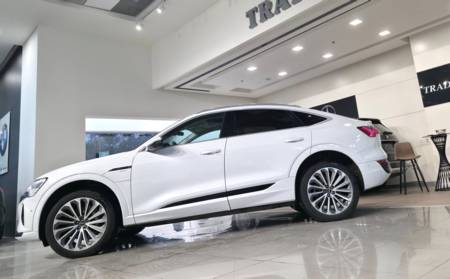 ����&nbsp;Q8 E-TRON ����� ���